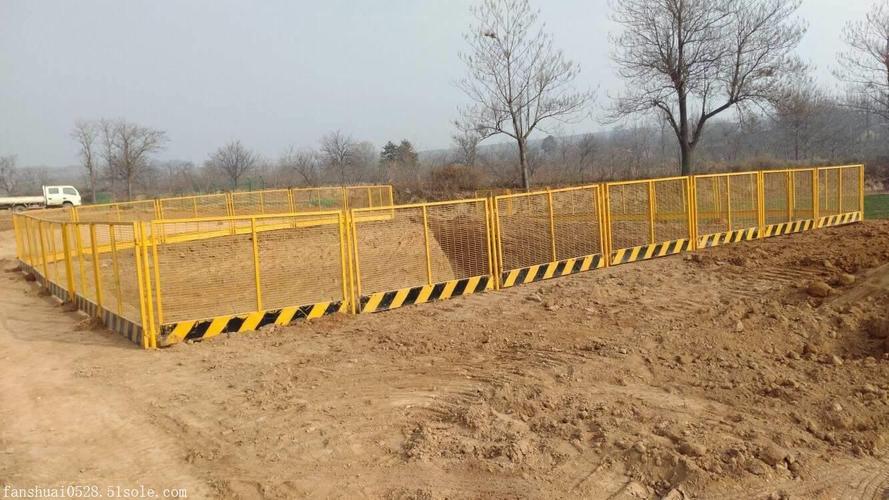 道路施工标识围栏桐城安庆池州公路施工隔离栏价格临边护栏